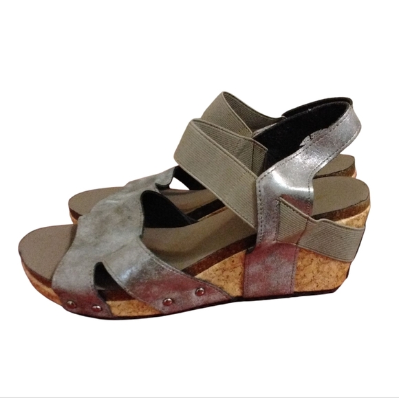 Jolimail Genuine Leather Metallic Strappy Silver Sandal Size 8 - Picture 5 of 10